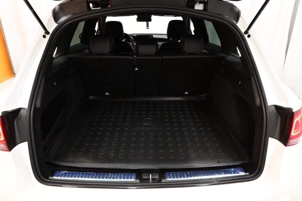 MERCEDES-BENZ GLC 2020