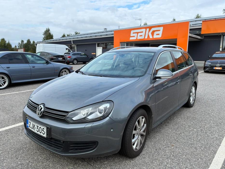 VOLKSWAGEN Golf 2010