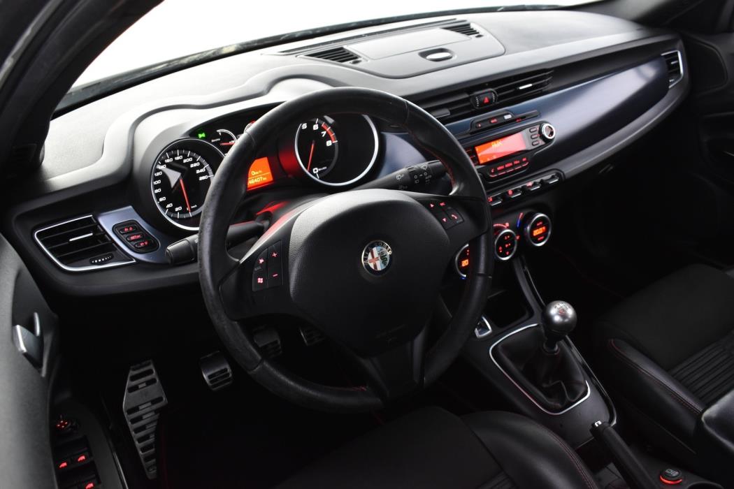 ALFA ROMEO Giulietta 2013