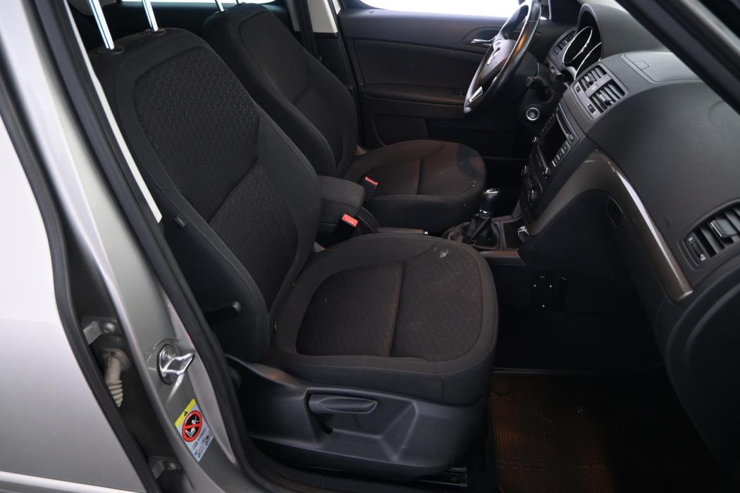 SKODA Yeti 2014