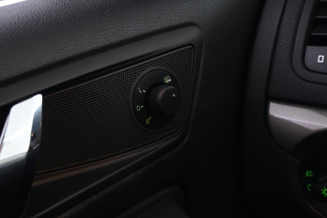SKODA Yeti 2014