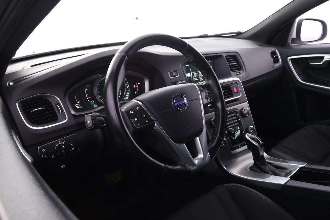 VOLVO V60 2014