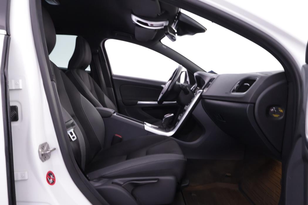 VOLVO V60 2014