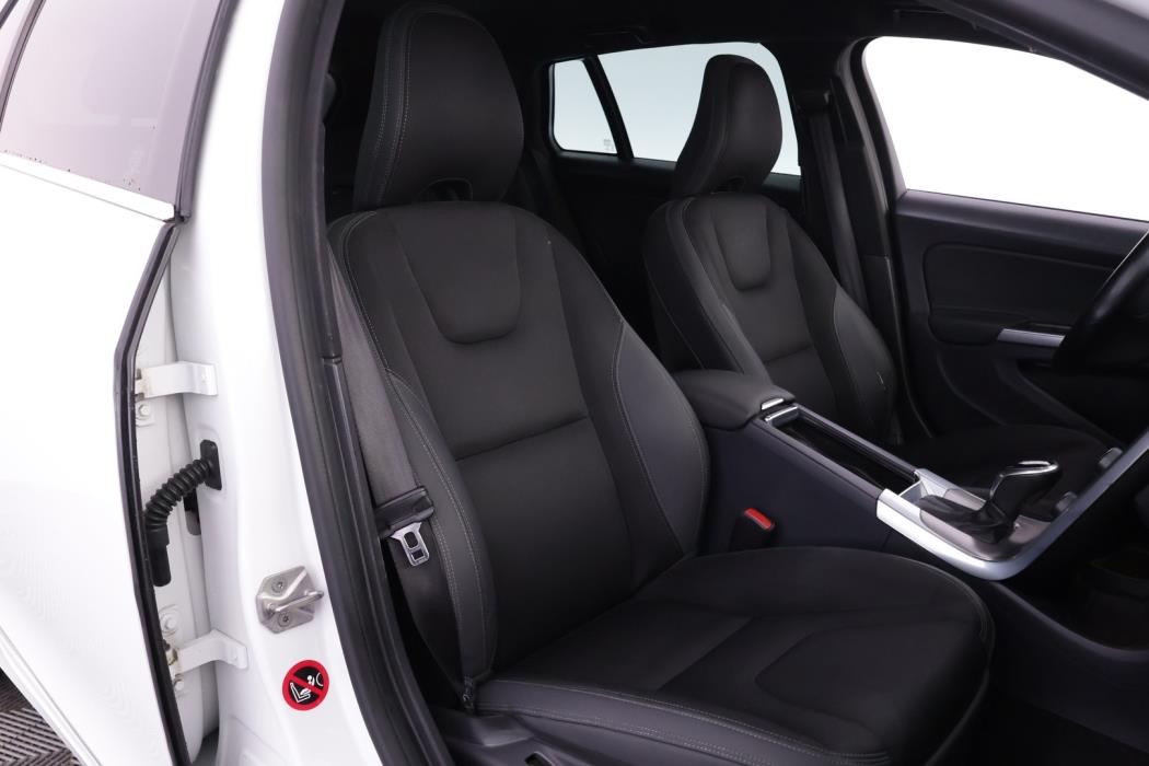 VOLVO V60 2014