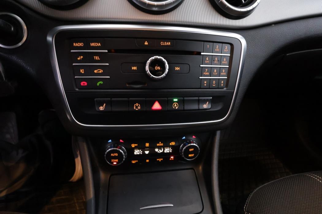 MERCEDES-BENZ CLA 2015