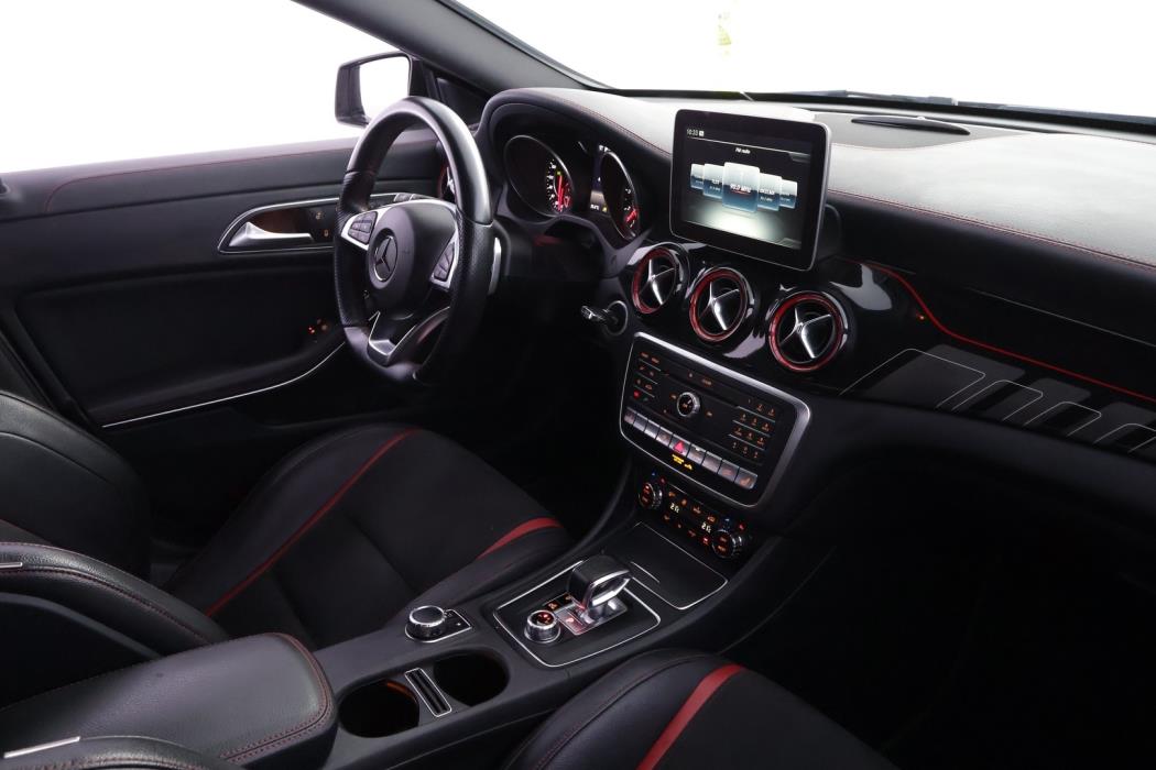 MERCEDES-BENZ CLA 45 AMG 2017