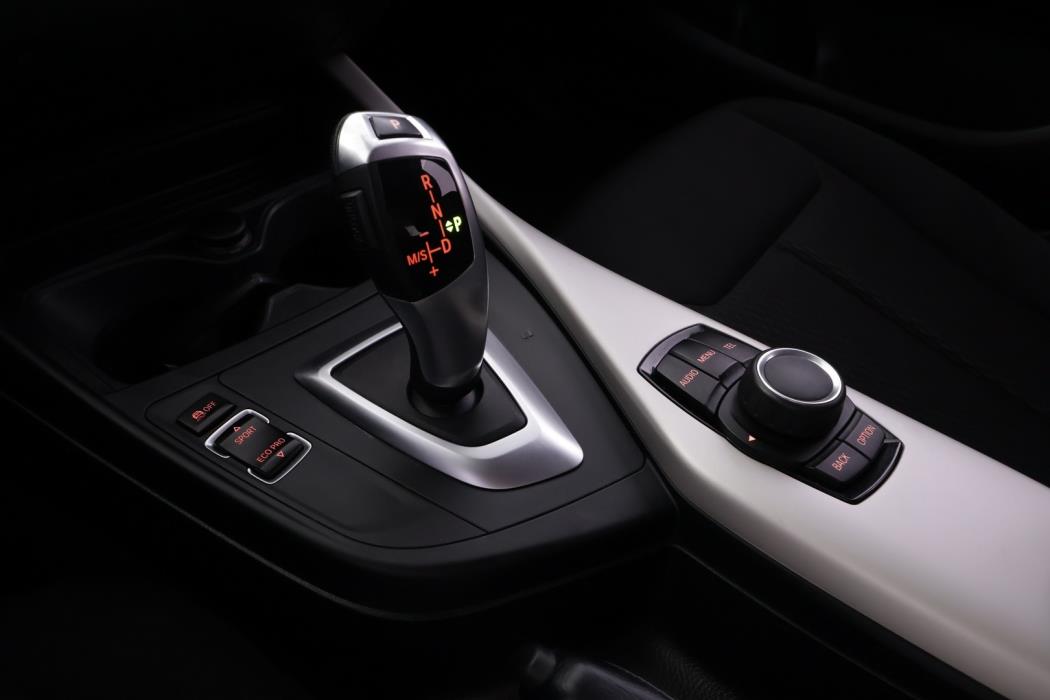 BMW 118 2017