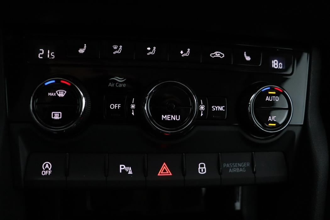SKODA Karoq 2019