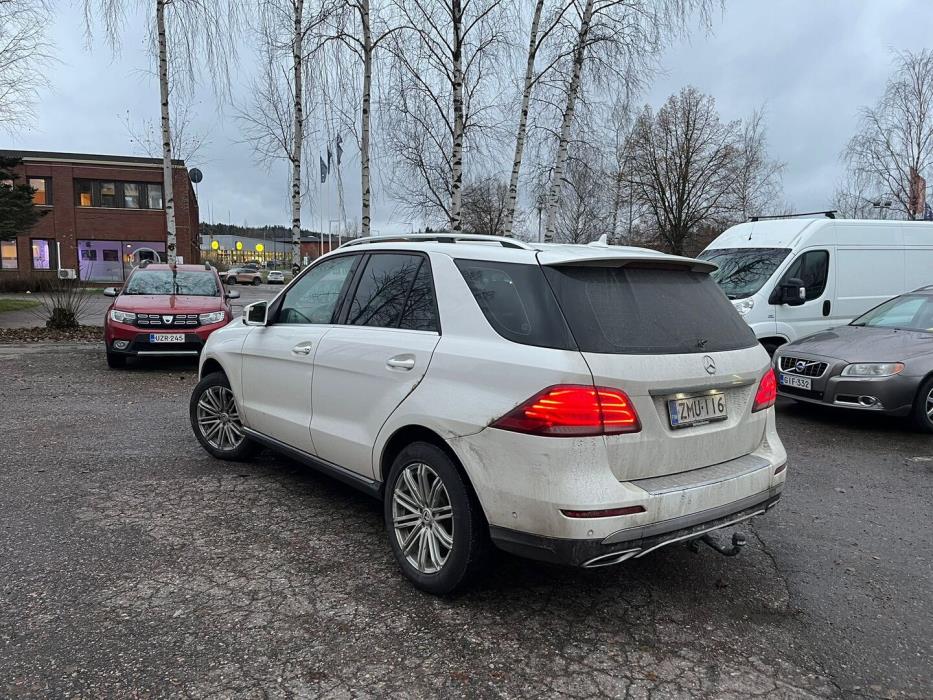 MERCEDES-BENZ GLE 2016