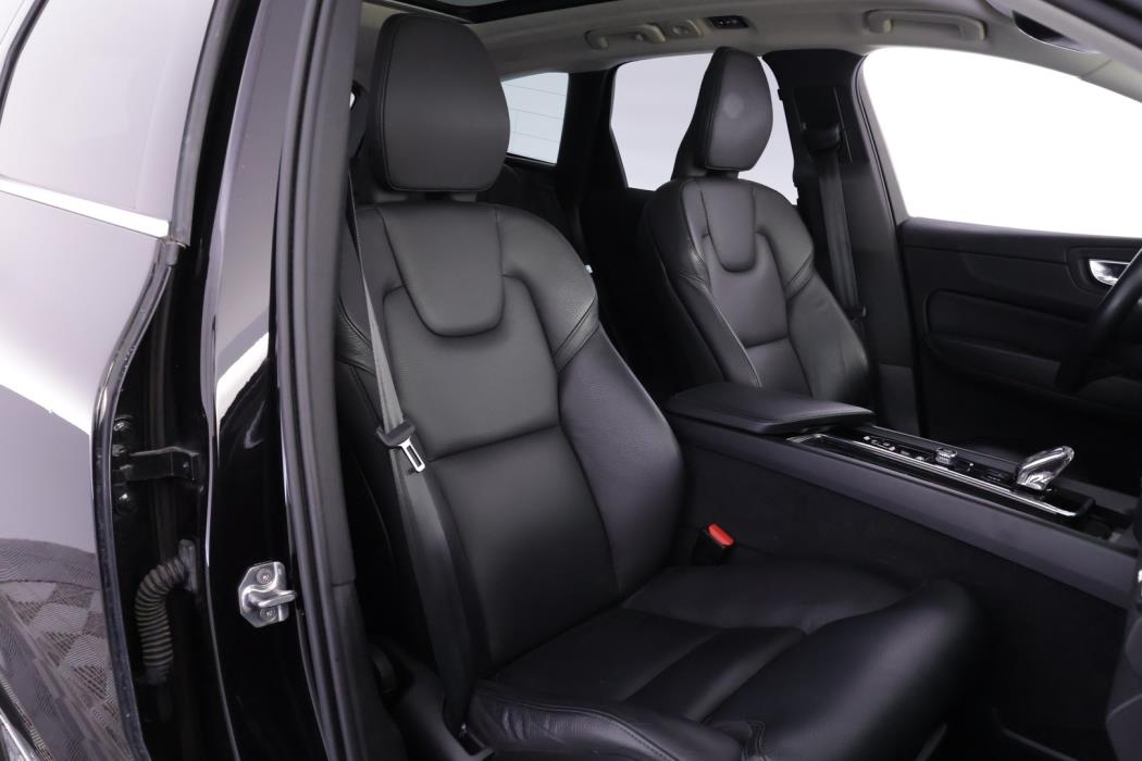 VOLVO XC60 2021