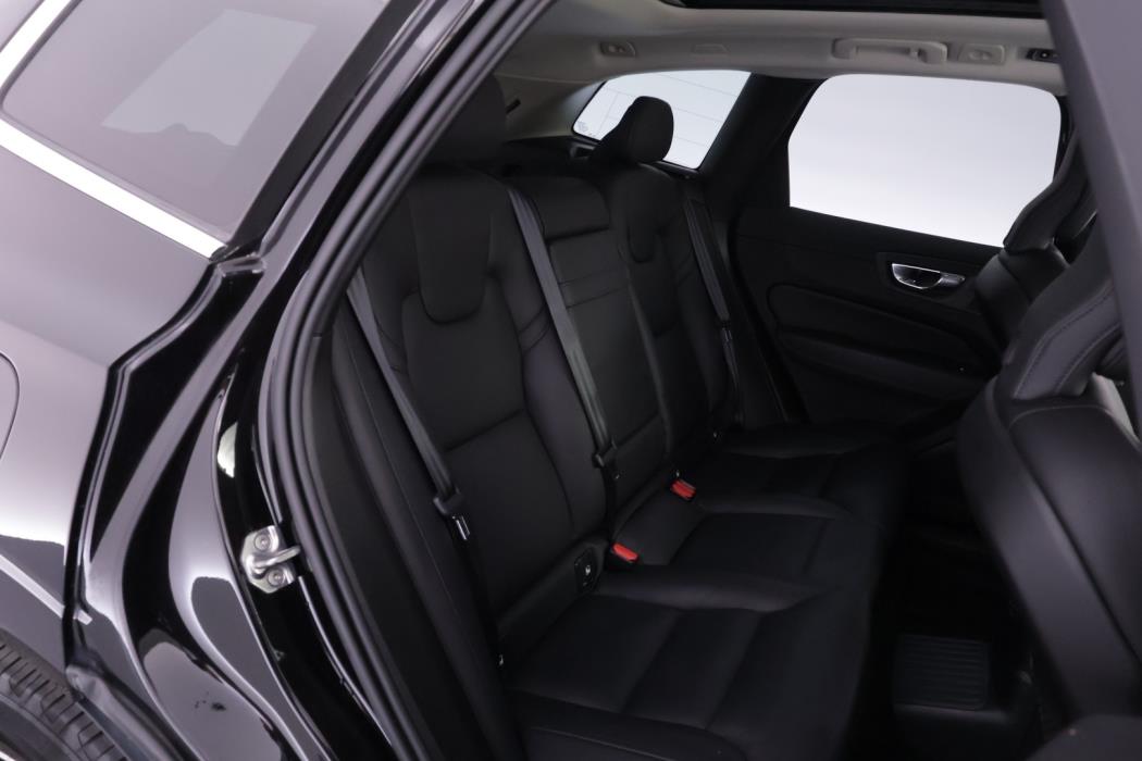 VOLVO XC60 2021