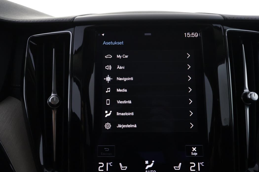 VOLVO XC60 2021