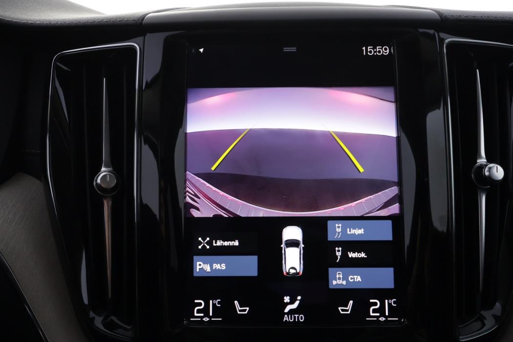 VOLVO XC60 2021