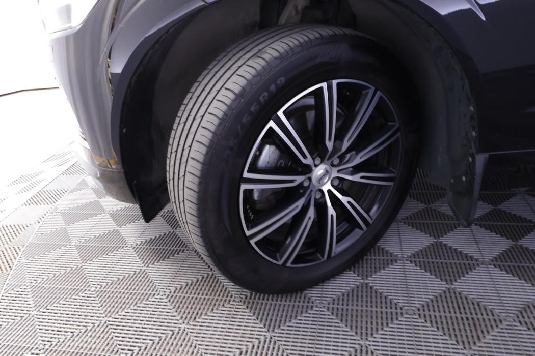VOLVO XC60 2021