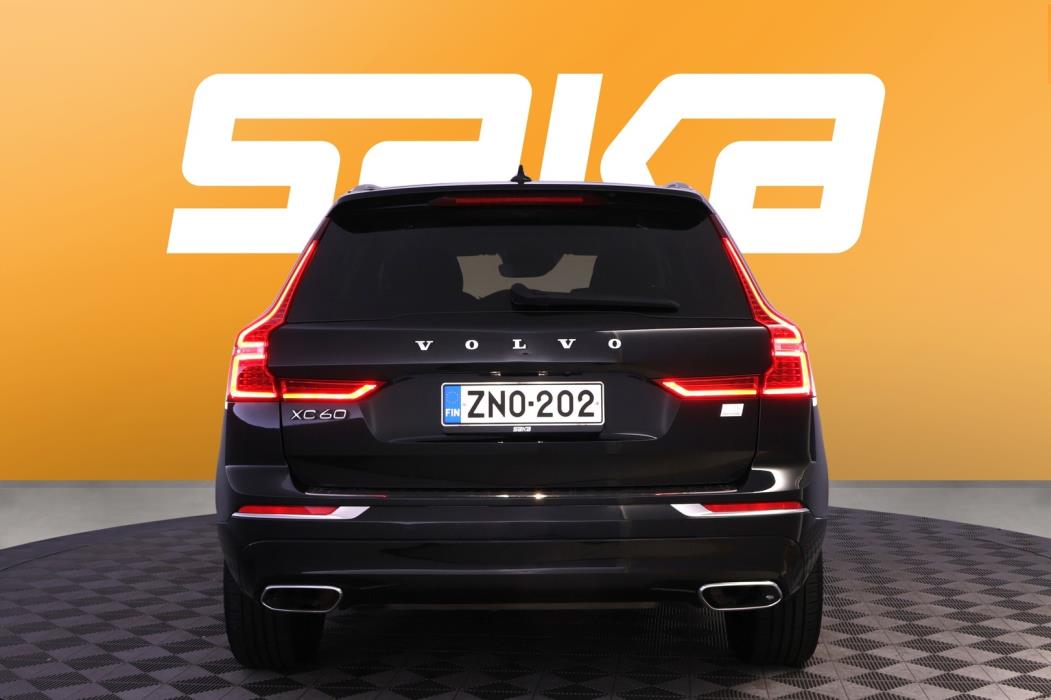 VOLVO XC60 2021