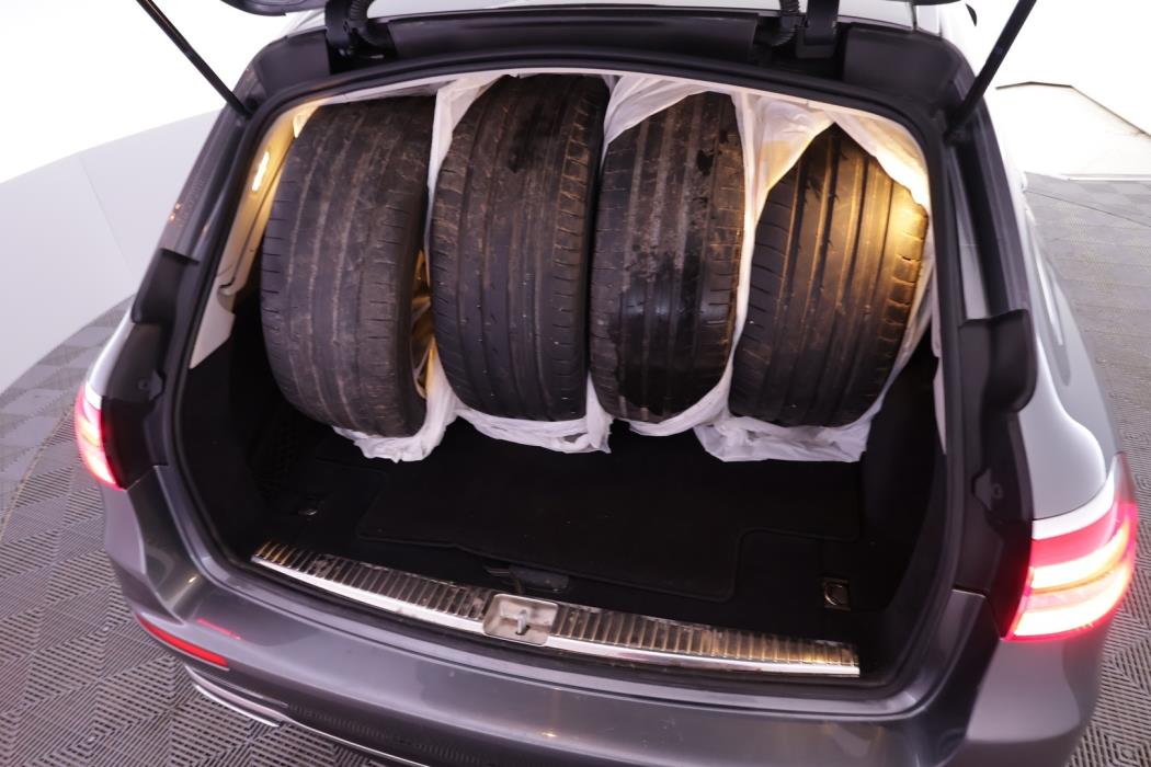 MERCEDES-BENZ E 2017