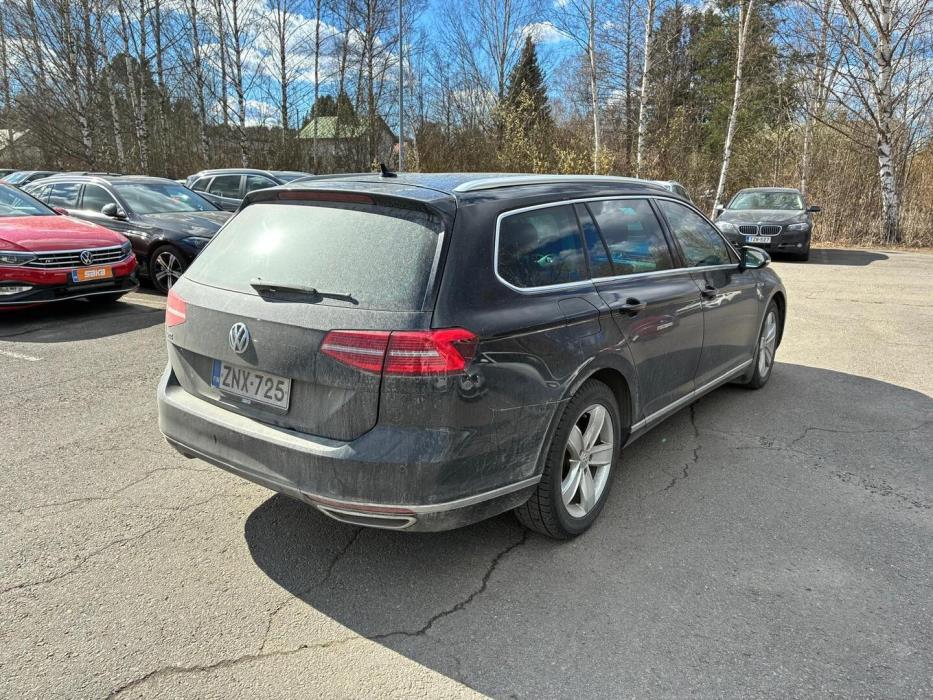 VOLKSWAGEN Passat 2018