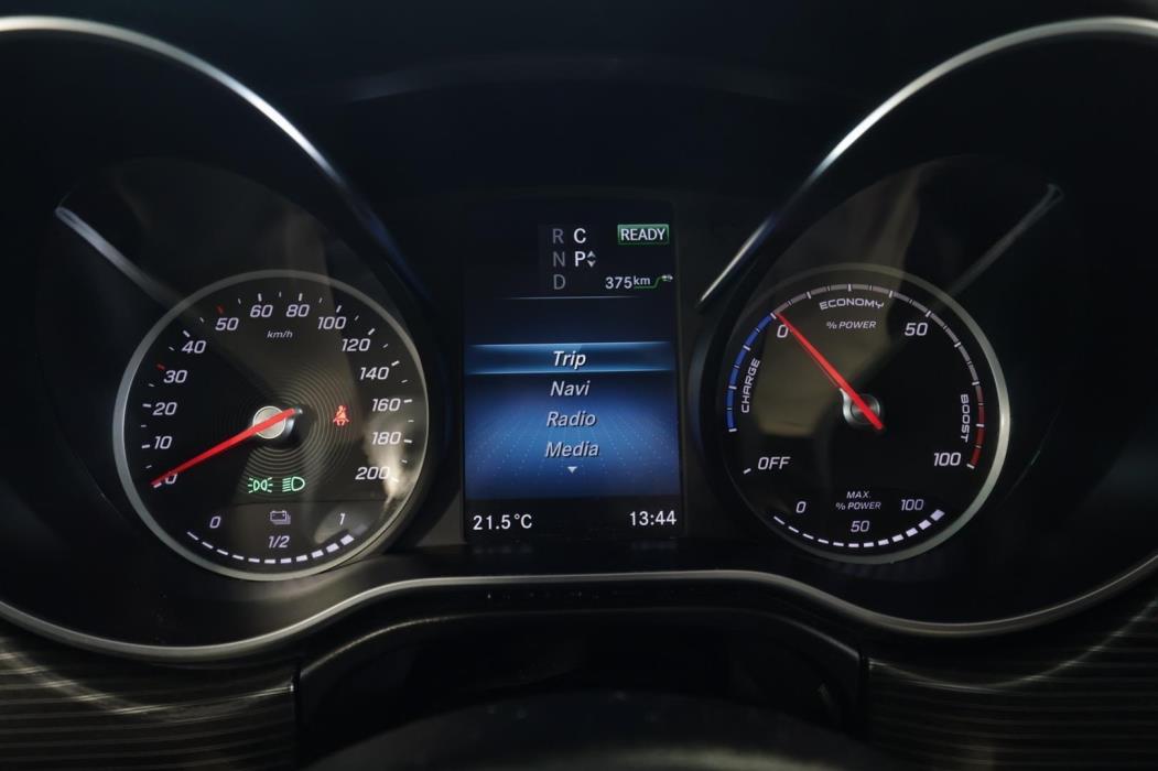 MERCEDES-BENZ EQV 2021