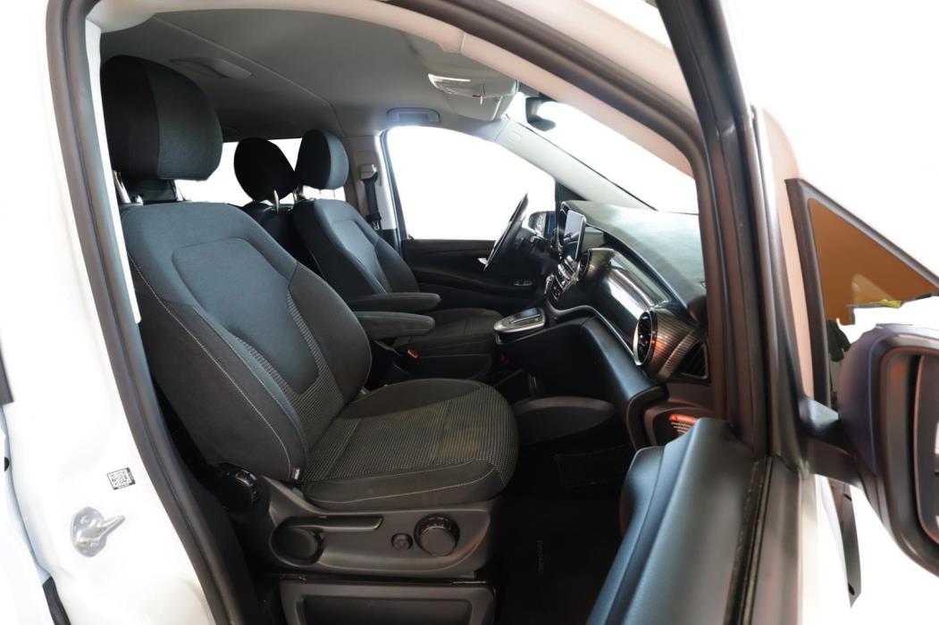 MERCEDES-BENZ EQV 2021