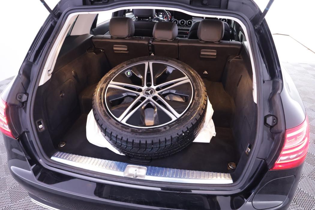 MERCEDES-BENZ C 2020