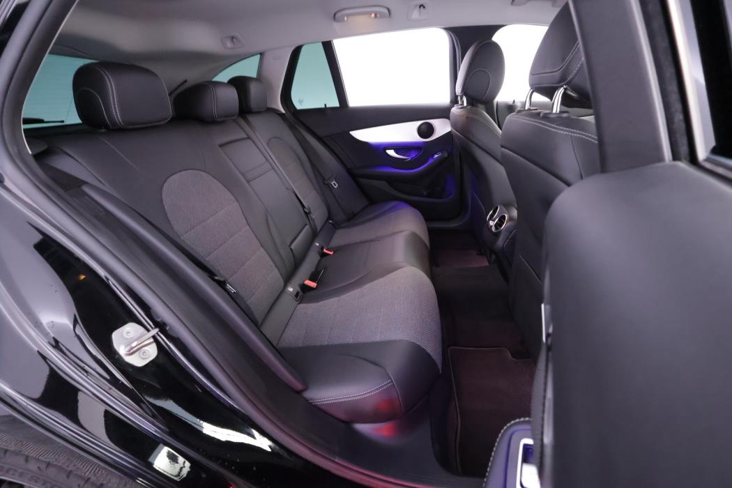 MERCEDES-BENZ C 2020