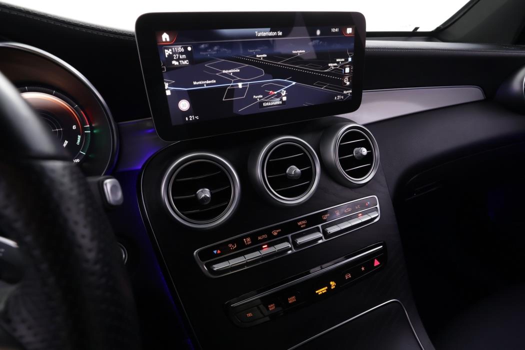 MERCEDES-BENZ GLC 2021