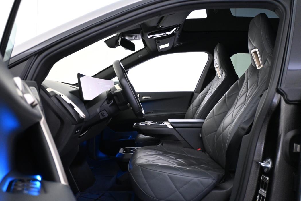 BMW IX M60 2023