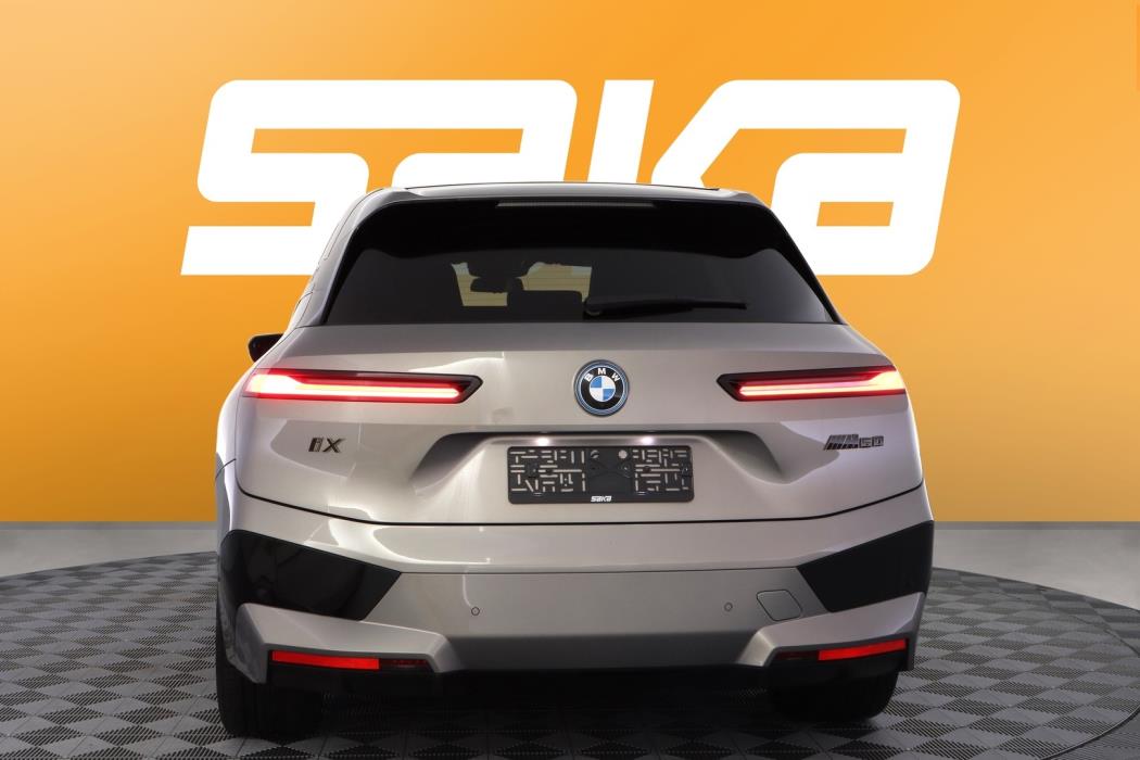 BMW IX M60 2023
