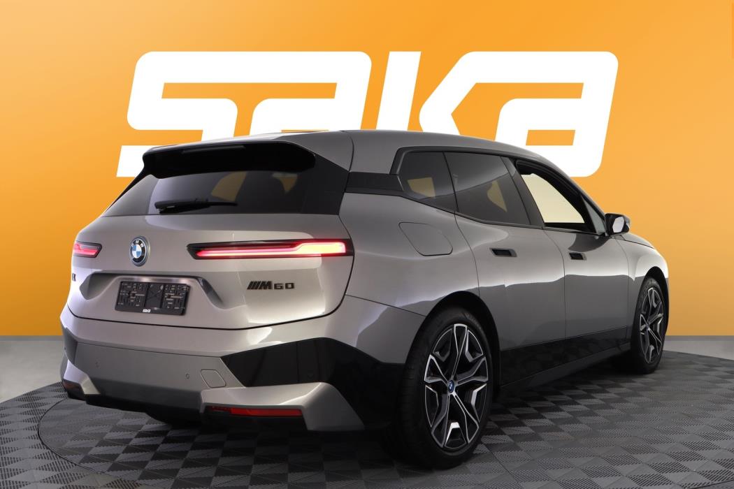 BMW IX M60 2023