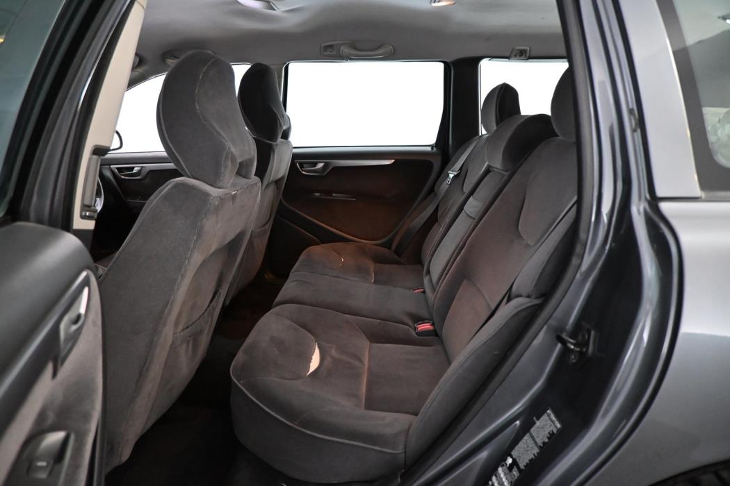 VOLVO V70 2003