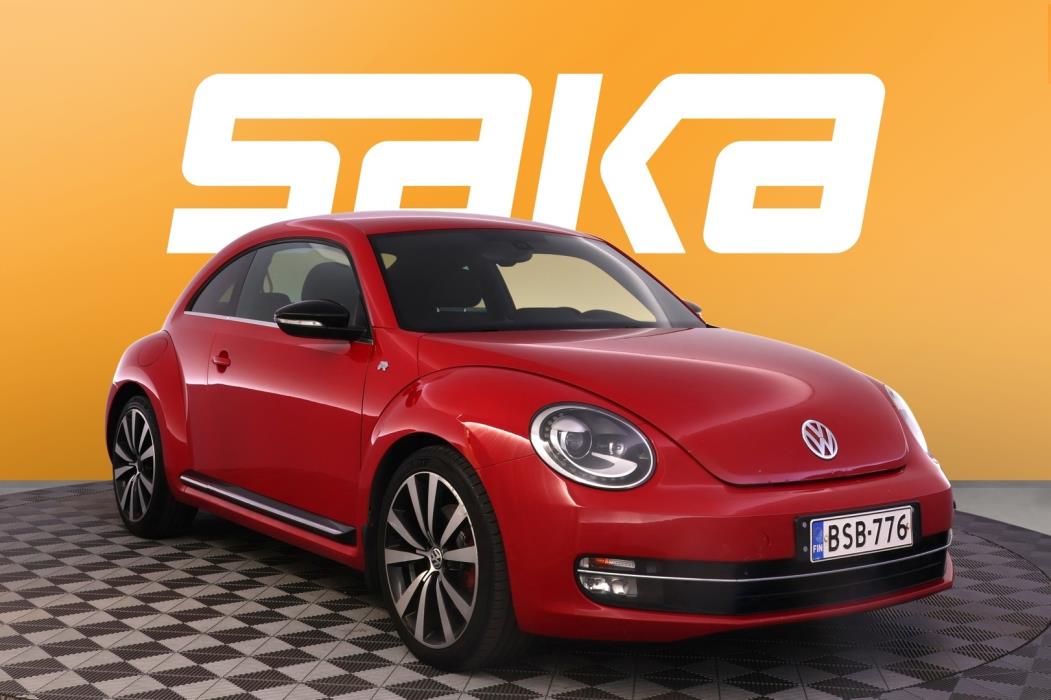 VOLKSWAGEN Beetle 2012