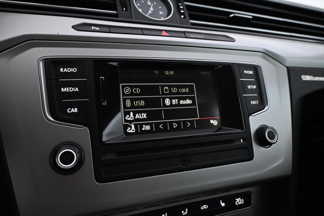 VOLKSWAGEN Passat 2015