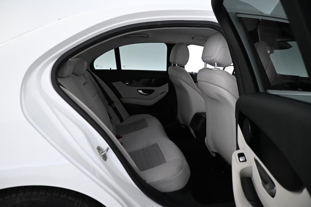 MERCEDES-BENZ C 2015