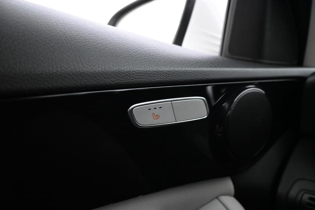 MERCEDES-BENZ C 2015