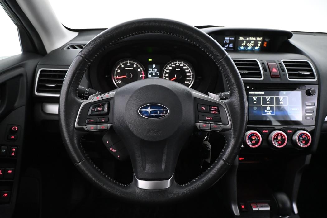 SUBARU Forester 2015