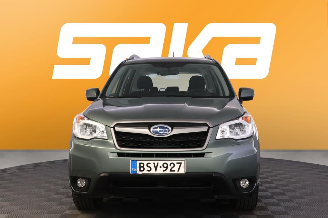 SUBARU Forester 2015