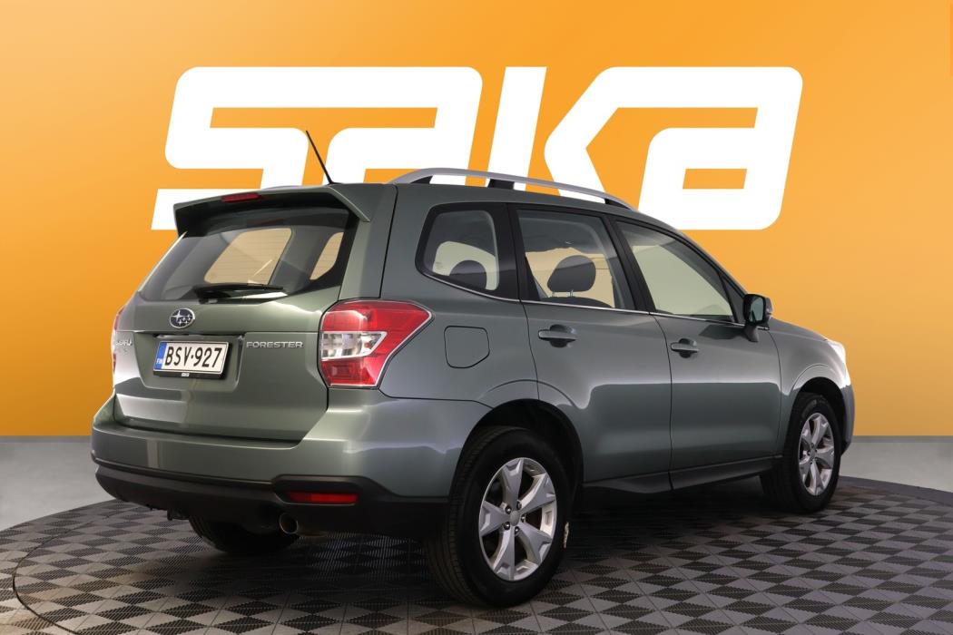 SUBARU Forester 2015