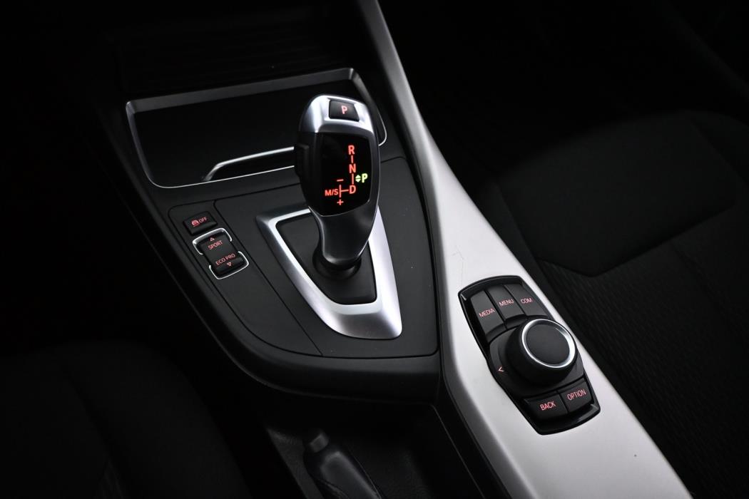BMW 118 2018