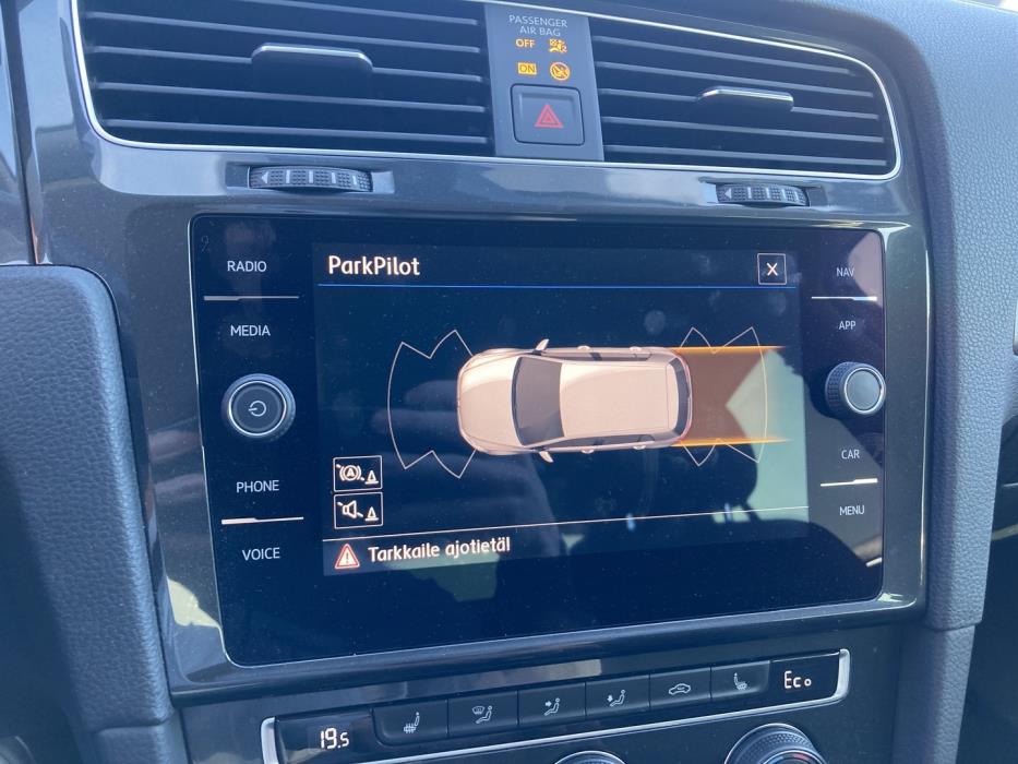 VOLKSWAGEN Golf 2019