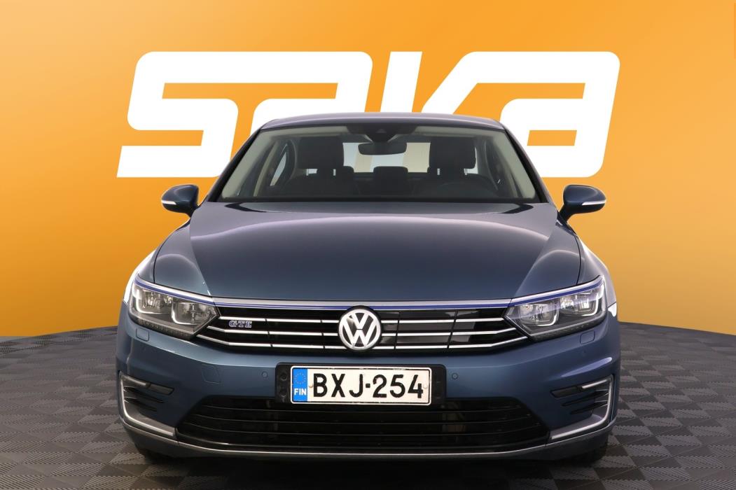 VOLKSWAGEN Passat 2016