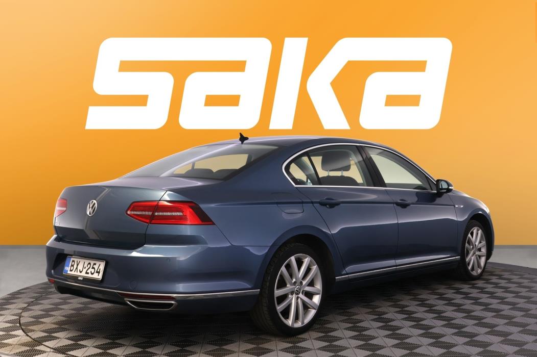 VOLKSWAGEN Passat 2016