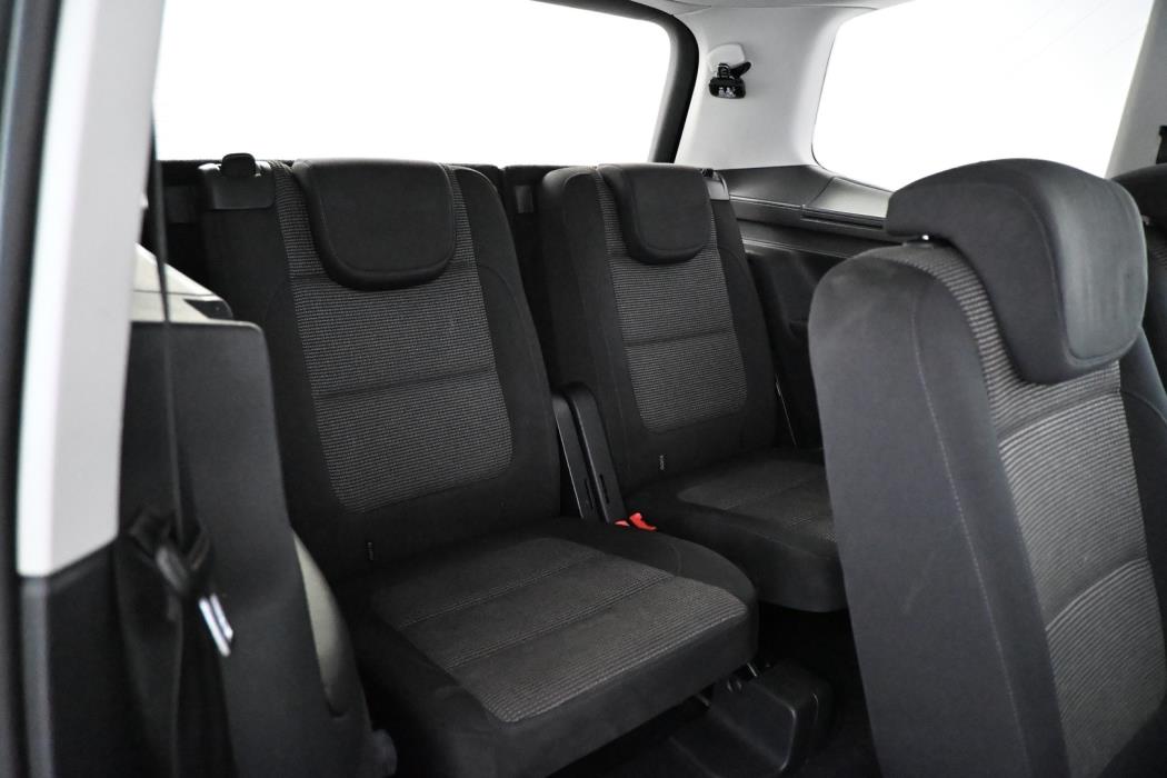 VOLKSWAGEN Sharan 2011