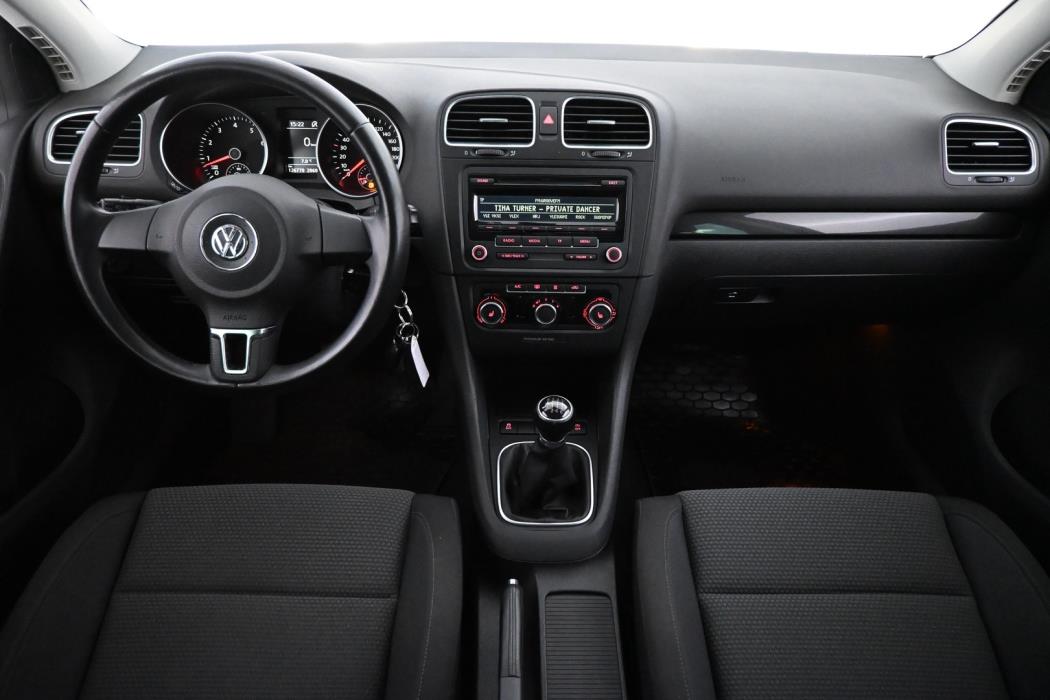 VOLKSWAGEN Golf 2013