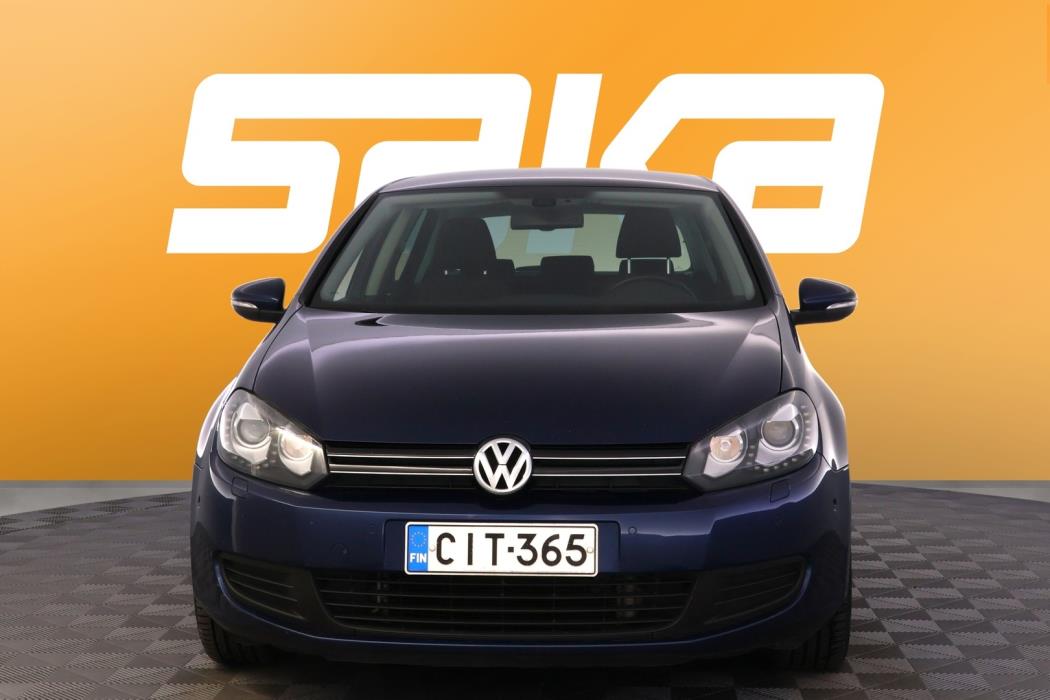 VOLKSWAGEN Golf 2013