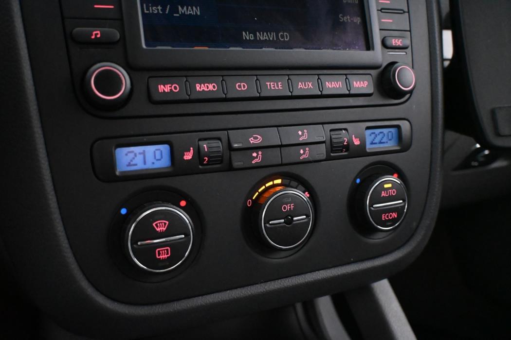 VOLKSWAGEN Golf 2005