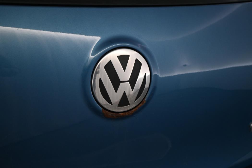 VOLKSWAGEN Golf 2005