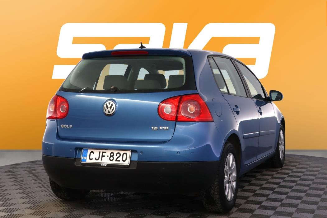 VOLKSWAGEN Golf 2005