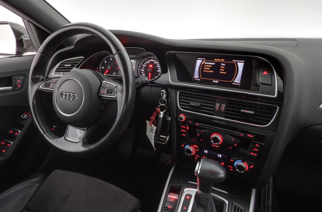 AUDI A4 2015