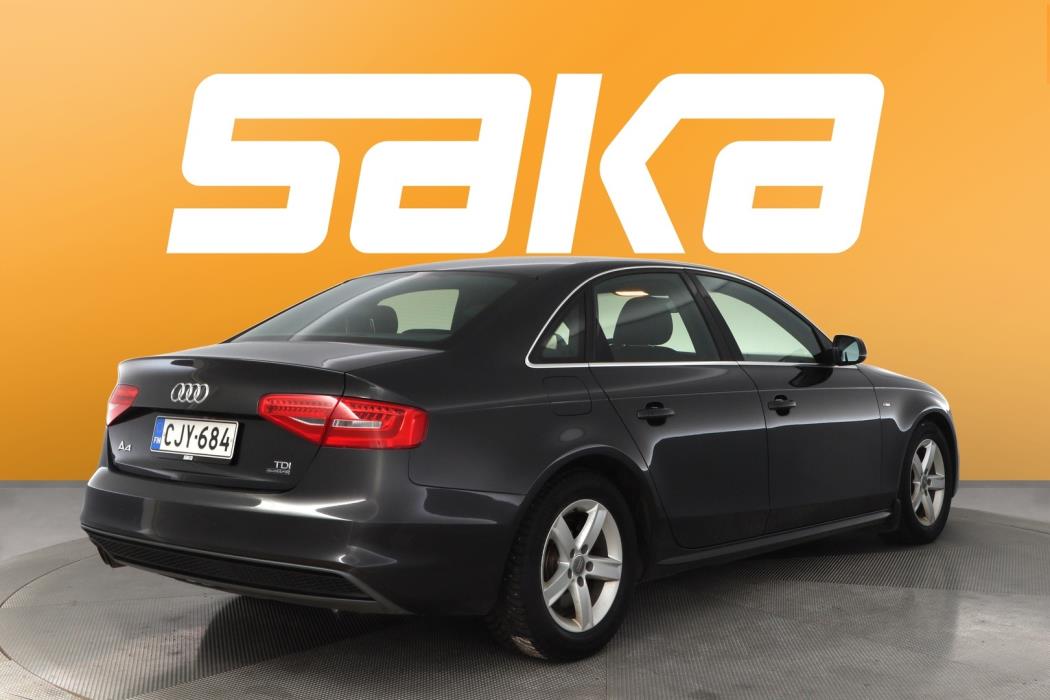 AUDI A4 2015