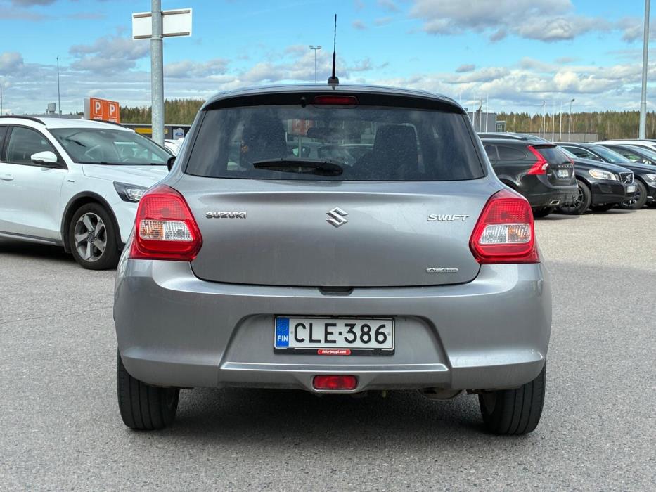 SUZUKI Swift 2018